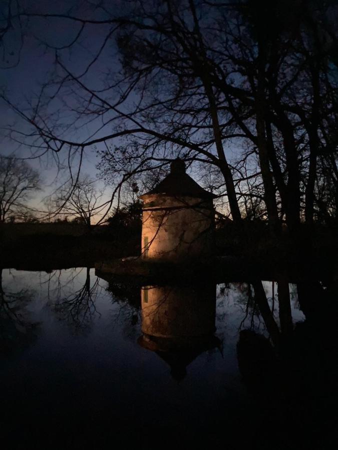 Chateau De La Preuille Gites Montaigu-Vendee Exterior photo